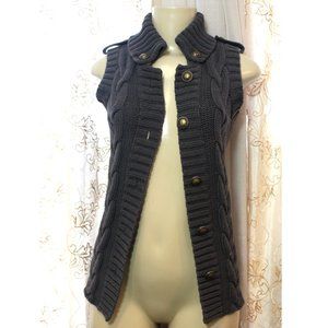 Gray Cable Knit Sleeveless Cardigan